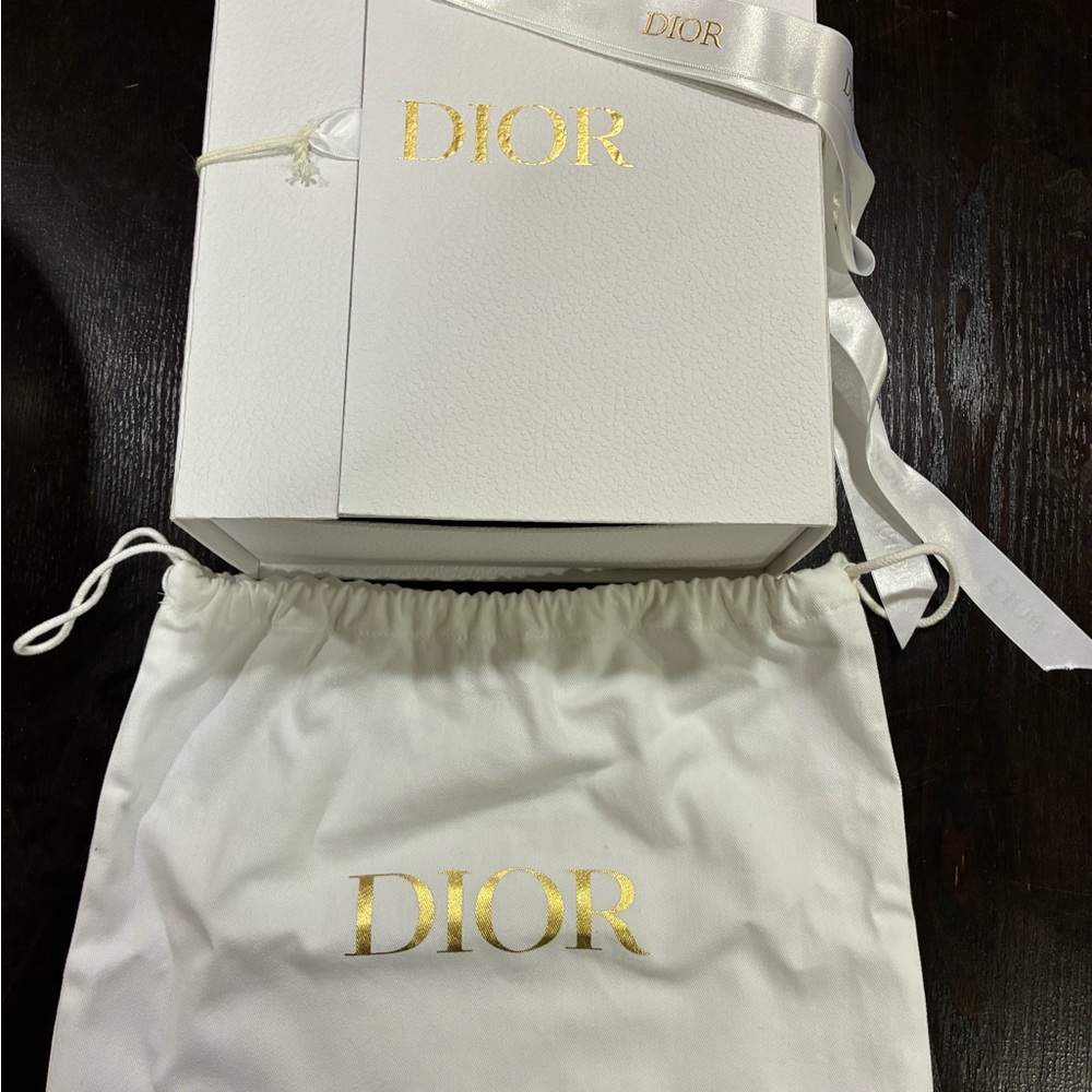 Authentic Christan Dior Navy and White Pouch - Picture 9 of 12